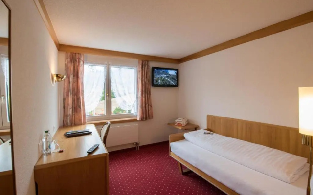Stump’s Alpenrose – Guest Rooms – Wildhaus