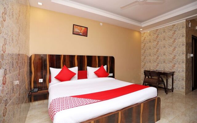 OYO Flagship 16602 NIT Faridabad