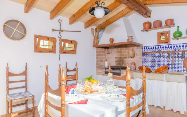 ES PUJOLS - Chalet with terrace in Campanet. Free WiFi