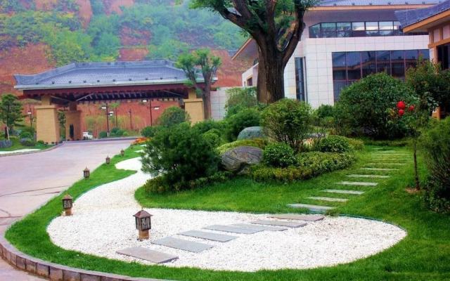 Xinmuyang Hot Spring Hotel