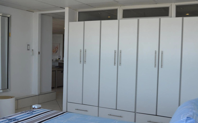 Accommodation Front - Classy 4 Sleeper with Ocean Views