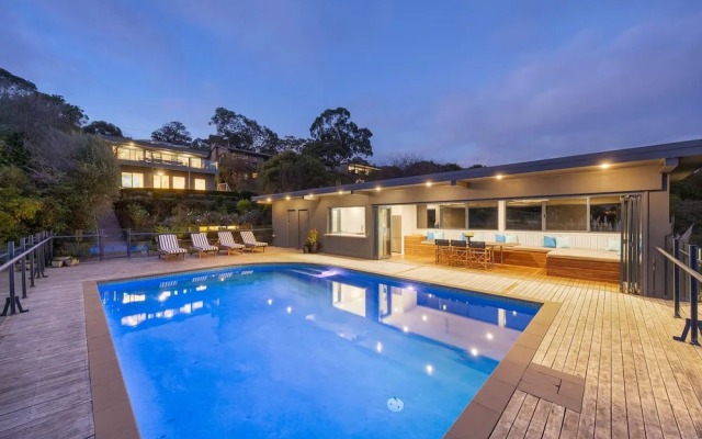 Martha s Peak Heated Pool Views