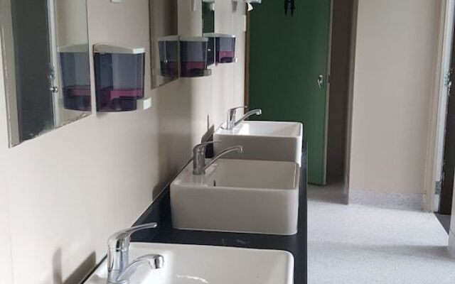 High Country Motel and Backpackers
