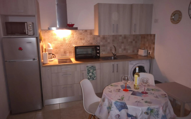 Santa Claudia Apartments - Adults Only