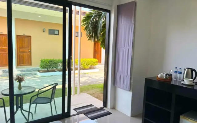 3 Tigers Resort & Hostel