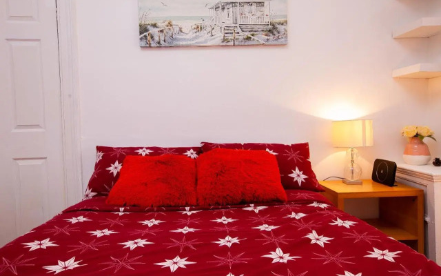 Whitland Apartment