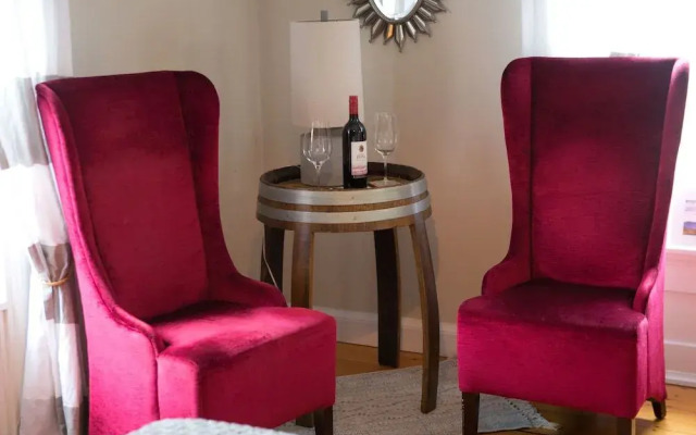 Red Mahone Bed & Breakfast