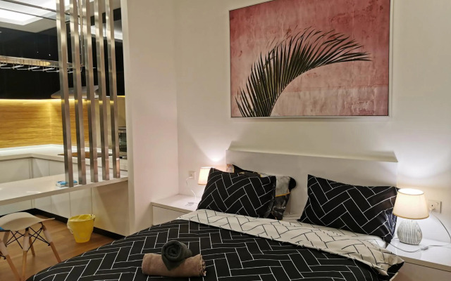 Apple 5 @ Menara Simfoni/Symphony Tower Free Wifi/Parking/TV Box/Nexflix