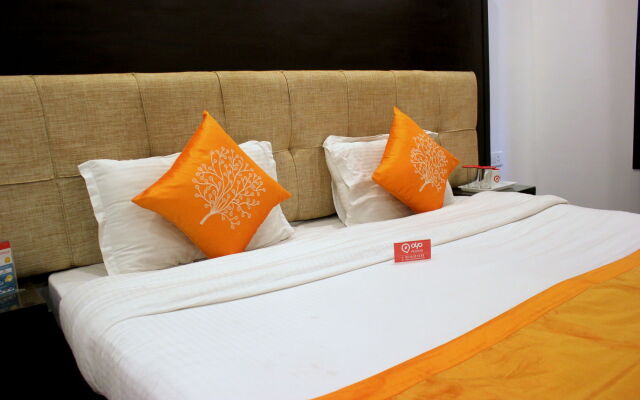 OYO 899 Dwaper Hotel