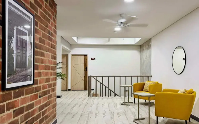 w Comfy Loft w Great Deco in Cali