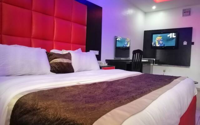 Chalon Suites