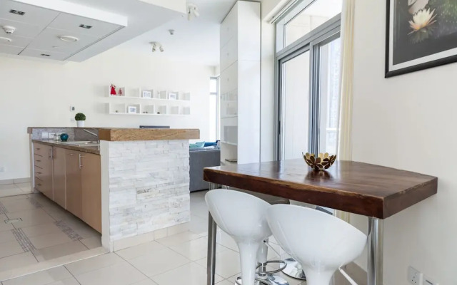 Deluxe Holiday Homes - Fairfield Tower