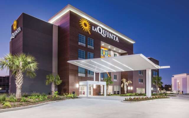 La Quinta Inn & Suites by Wyndham Baton Rouge - Port Allen