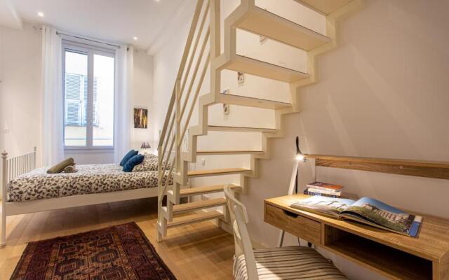 St Vincent - 3 BEDROOMS, MAGNIFICENT,VASTE, SUNNY, A/C, WIFI