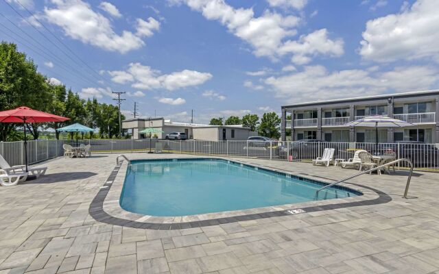 Suburban Studios Verona - Staunton North