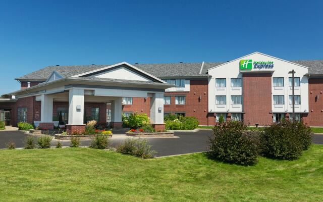 Holiday Inn Express Quebec City - Sainte Foy, an IHG Hotel