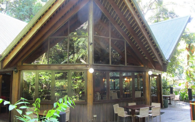 Ferntree Rainforest Lodge