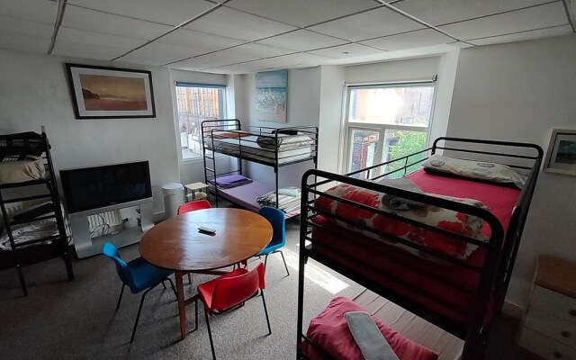 Plymouth Backpackers Hotel