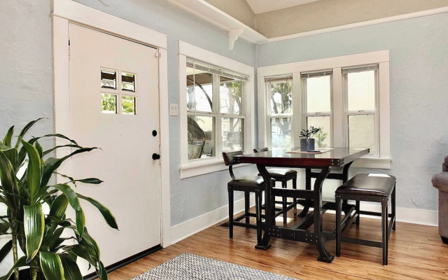 Park Avenue Beach Paradise Chic & Secluded 4 BDR