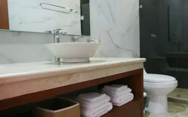 MOB 205 by Riviera Rentals