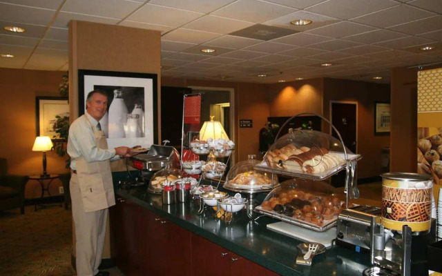 Hampton Inn Memphis-Walnut Grove/Baptist Hospital East