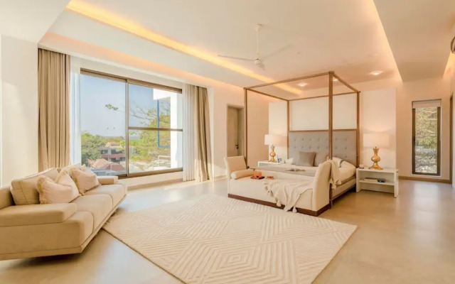 Lux 4bhk w Elevated Pool 3km to Beach Lazy Duck