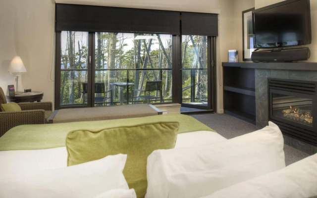 Black Rock Oceanfront Resort