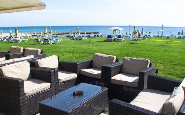 Rent Private Villa 035