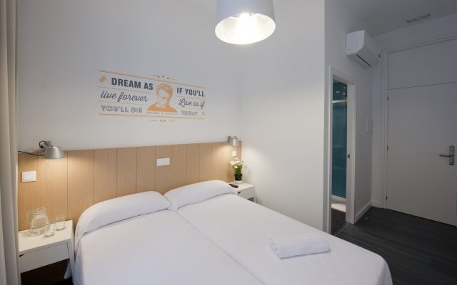 Ramblas by Pillow Hostel - Adults only