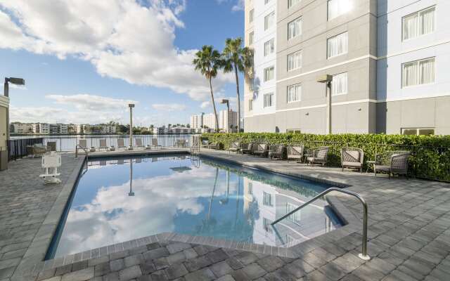 Homewood Suites by Hilton Miami-Airport/Blue Lagoon