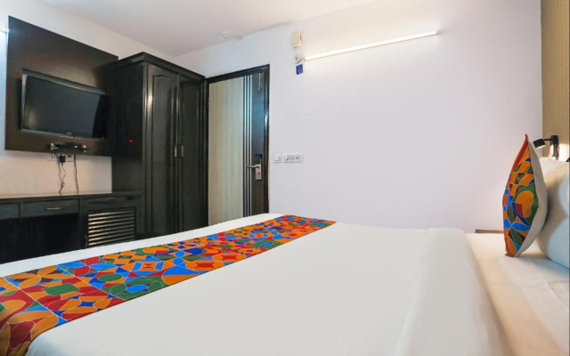 FabHotel Veetara