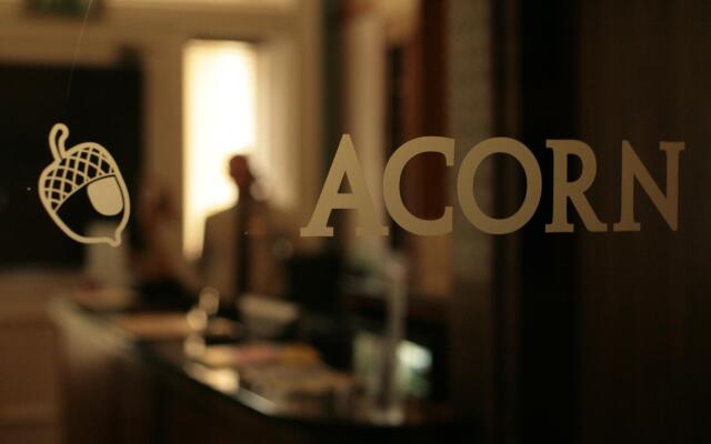 Acorn Hotel