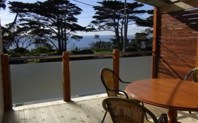Black Dolphin Waterfront Townhouse - Bay Views