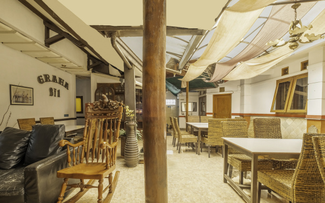 OYO 1945 Hotel Bali Indah