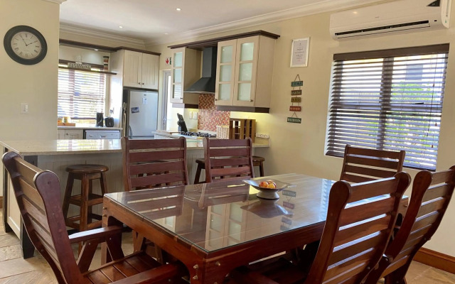 Barbados 13, Caribbean Estate