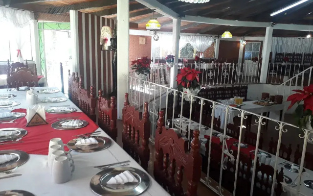 Estancia Campestre - 7 Robles