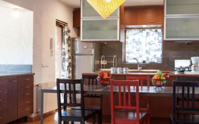 Holiday Home Mas Ambros 01