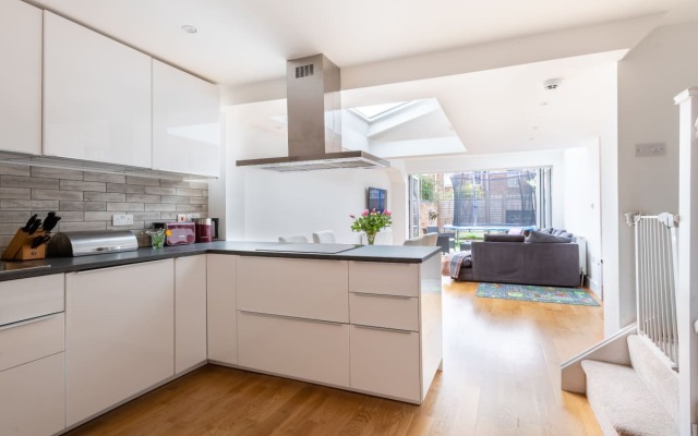 The Jericho Retreat - Bright & Spacious 4bdr Home With Garden