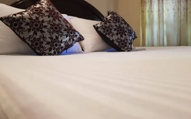No.11 Uptown EconoStay