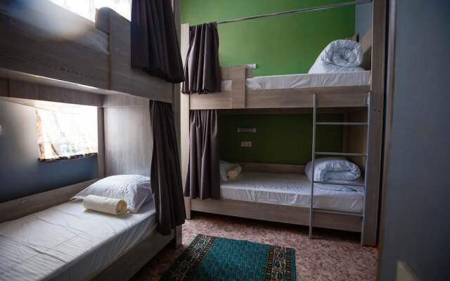 Mountain Road Hostel