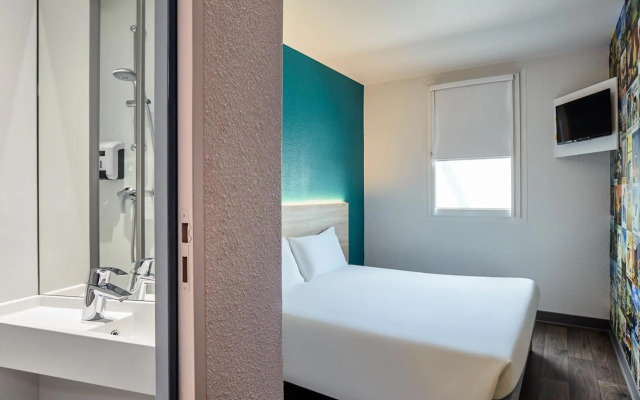 Hotel F1 Saint Denis centre Basilique