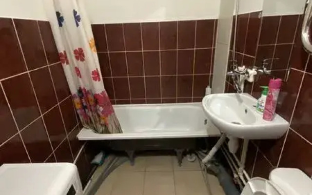 Apartments Live Here, district Entuziastov, bld.1