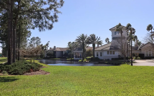 Great location and upgraded apartment!