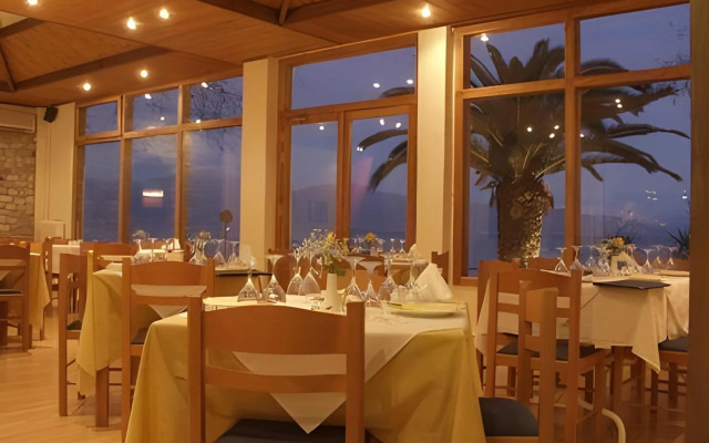 Kanelli Beach Hotel