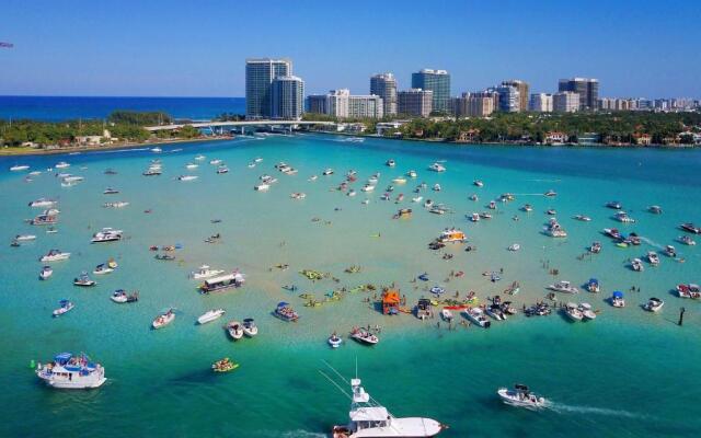 South Beach Rooms and Hostel