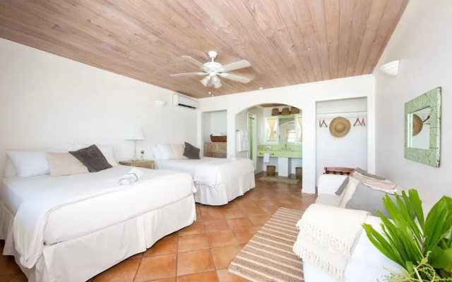 Cocodimama Resort 14 Bedroom Hotel Room