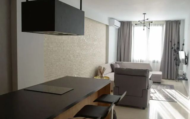 halu! Modern City Center Apartment