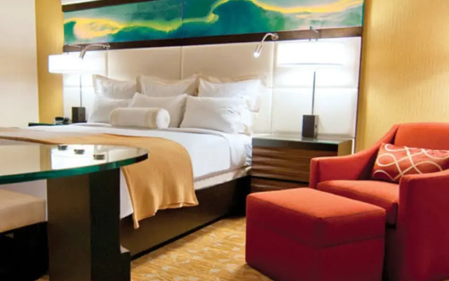 The LA Hotel Downtown