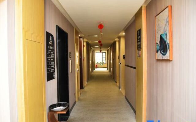 HIGH VICTORY Hotel (Yingde Xianhu Bay)