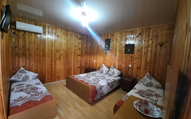 Mandarin Paradise Guest House